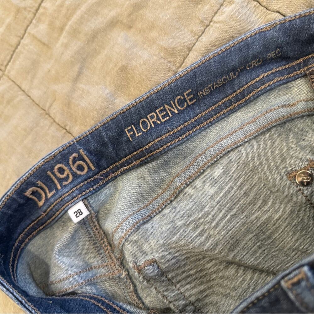 DL1961 Skinny Jeans - Size 28 - Picture 9 of 10